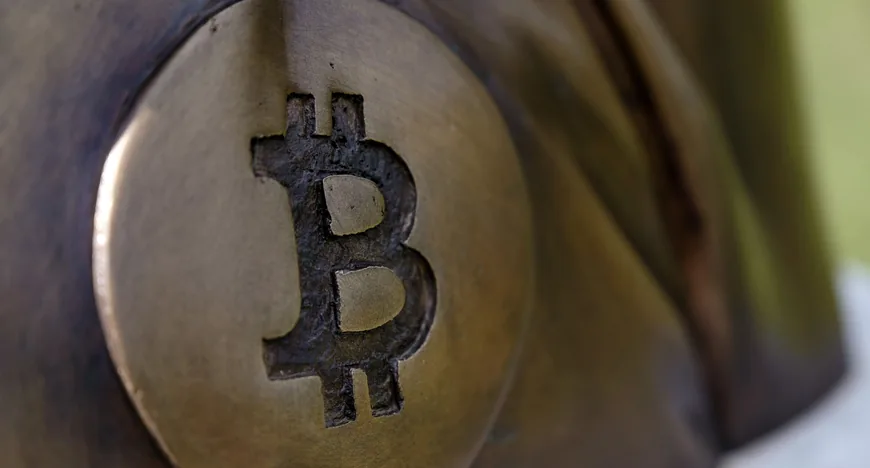 Старый Bitcoin-адрес перевёл средства на фоне иска на $285 млрд