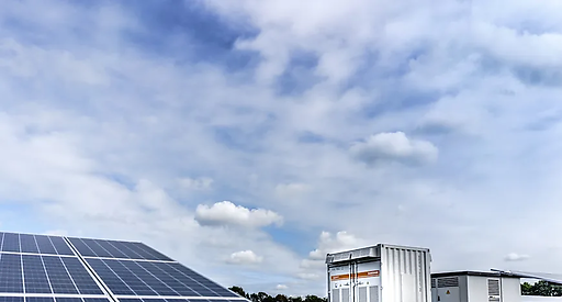 Акції Enphase Energy зросли на 17.5% через заборону імпорту
