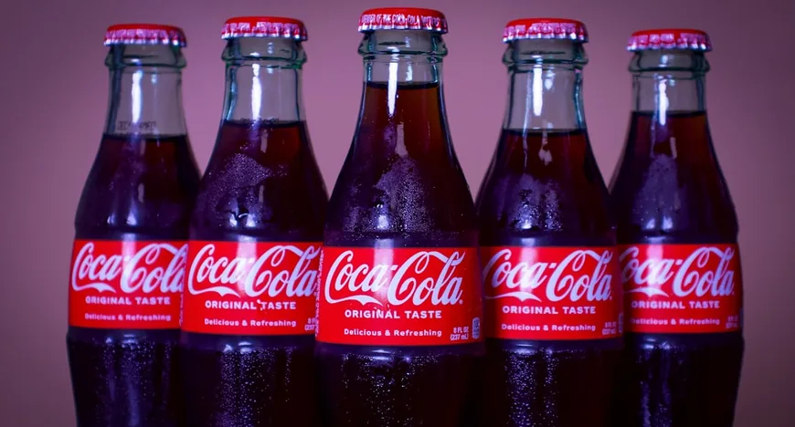 Coca-Cola повысила годовой прогноз прибыли