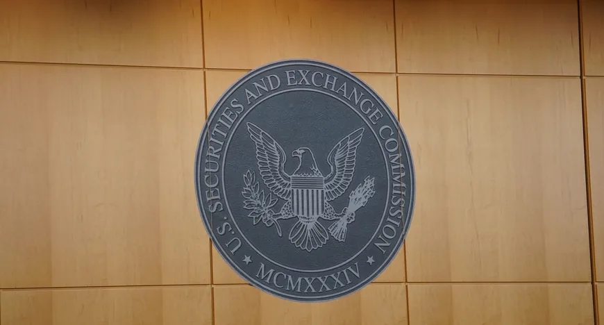 SEC пересмотрит одобрение bitcoin-опционов от Nasdaq
