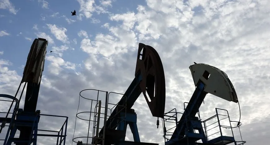 Цены на нефть растут из-за рисков поставок
