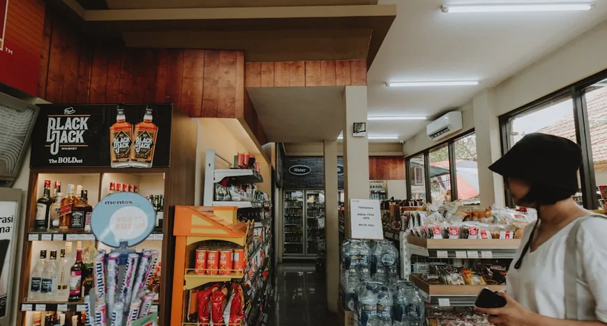 Акції Casey’s General Stores впали на 7.5%