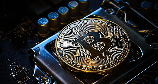 Bitcoin стабілізувався на рівні $77.7k