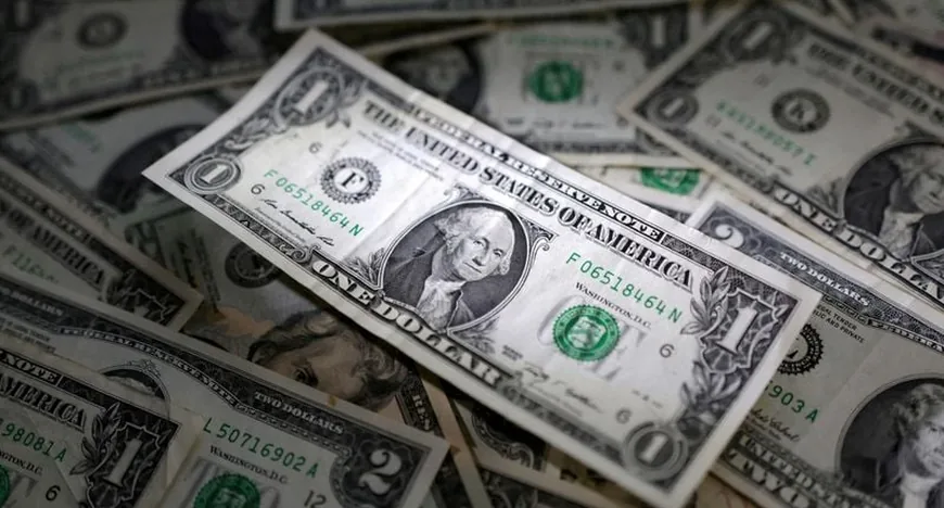 Долар на двомісячному максимумі через інфляцію