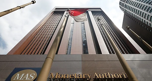 MAS може посилити монетарну політику