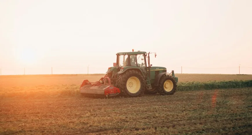 Акції Deere & Company впали через звіт USDA