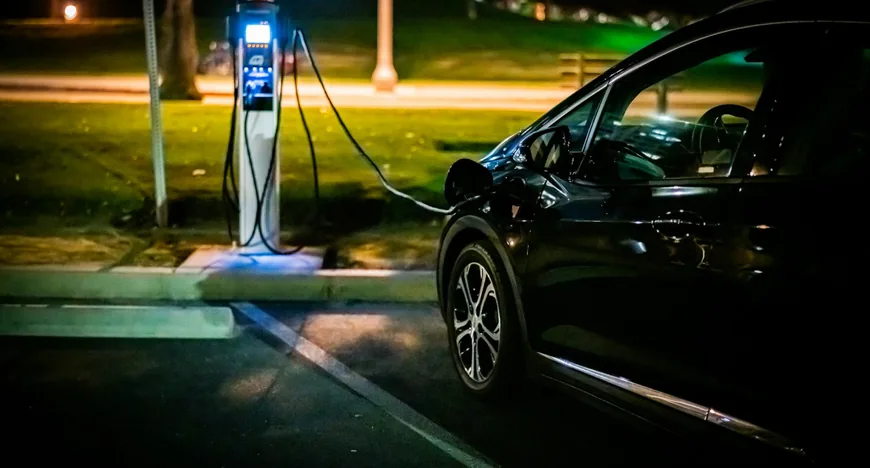 Ціни на нафту Brent стимулюють перехід на гібриди та EV