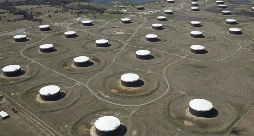 Сокращение запасов нефти и бензина в США