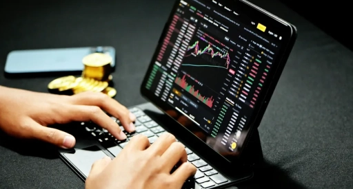 Bitcoin и Ethereum открыли июнь снижением